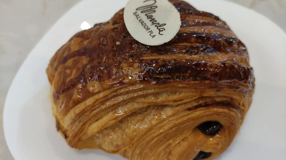 Aissatu Pastelaria Orquídea – portuguese bakery in Cabbage Hall, Liverpool